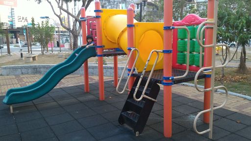 罐頭遊具
