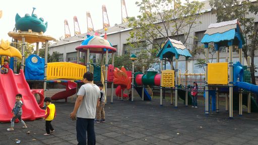 罐頭遊具