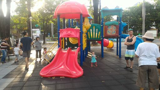 罐頭遊具