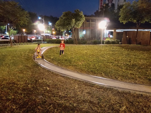 軌道腳踏車