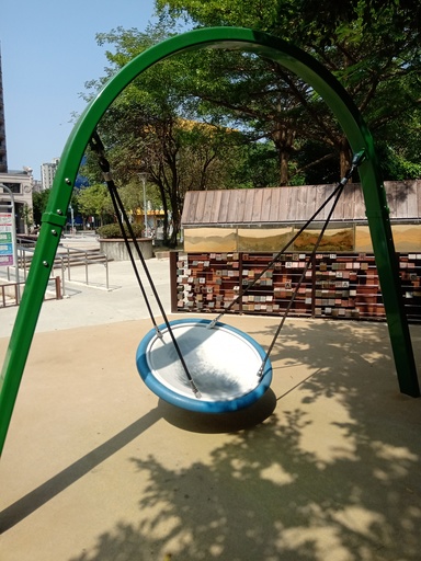圓盤鞦韆