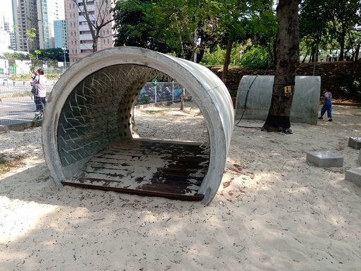 水泥管